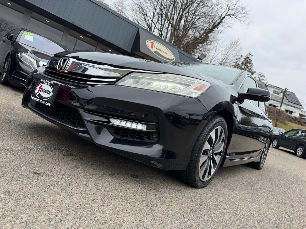 Honda Accord Hybrid Touring Sedan 2017