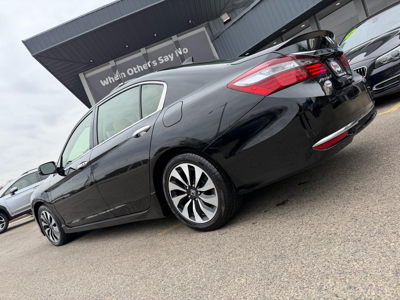 Honda Accord Hybrid Touring Sedan 2017