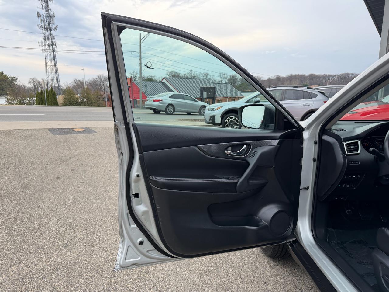 Nissan Rogue AWD 4dr SL 2016