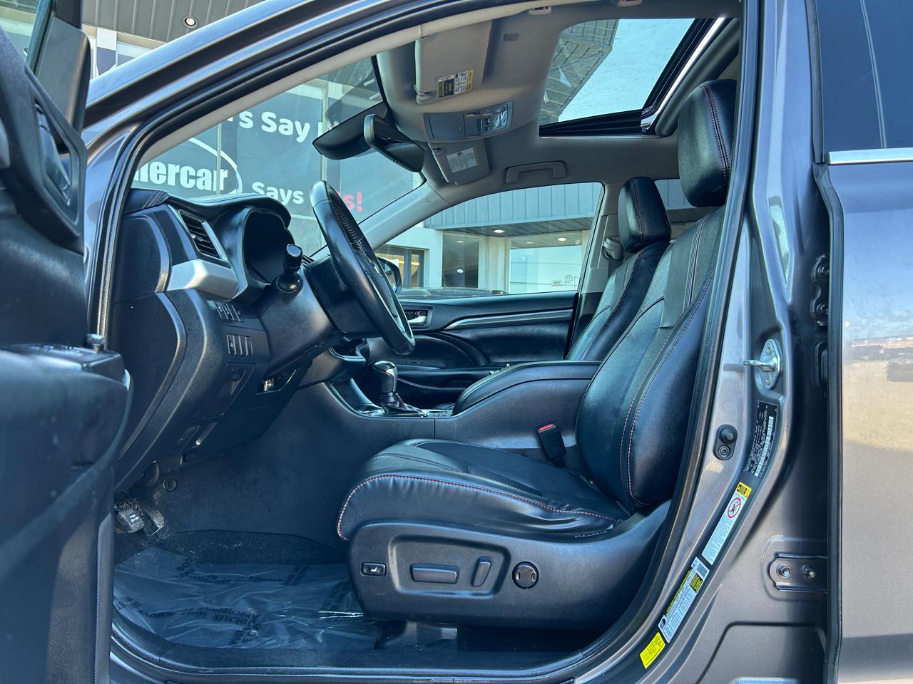 Toyota Highlander XLE V6 AWD (Natl) 2019