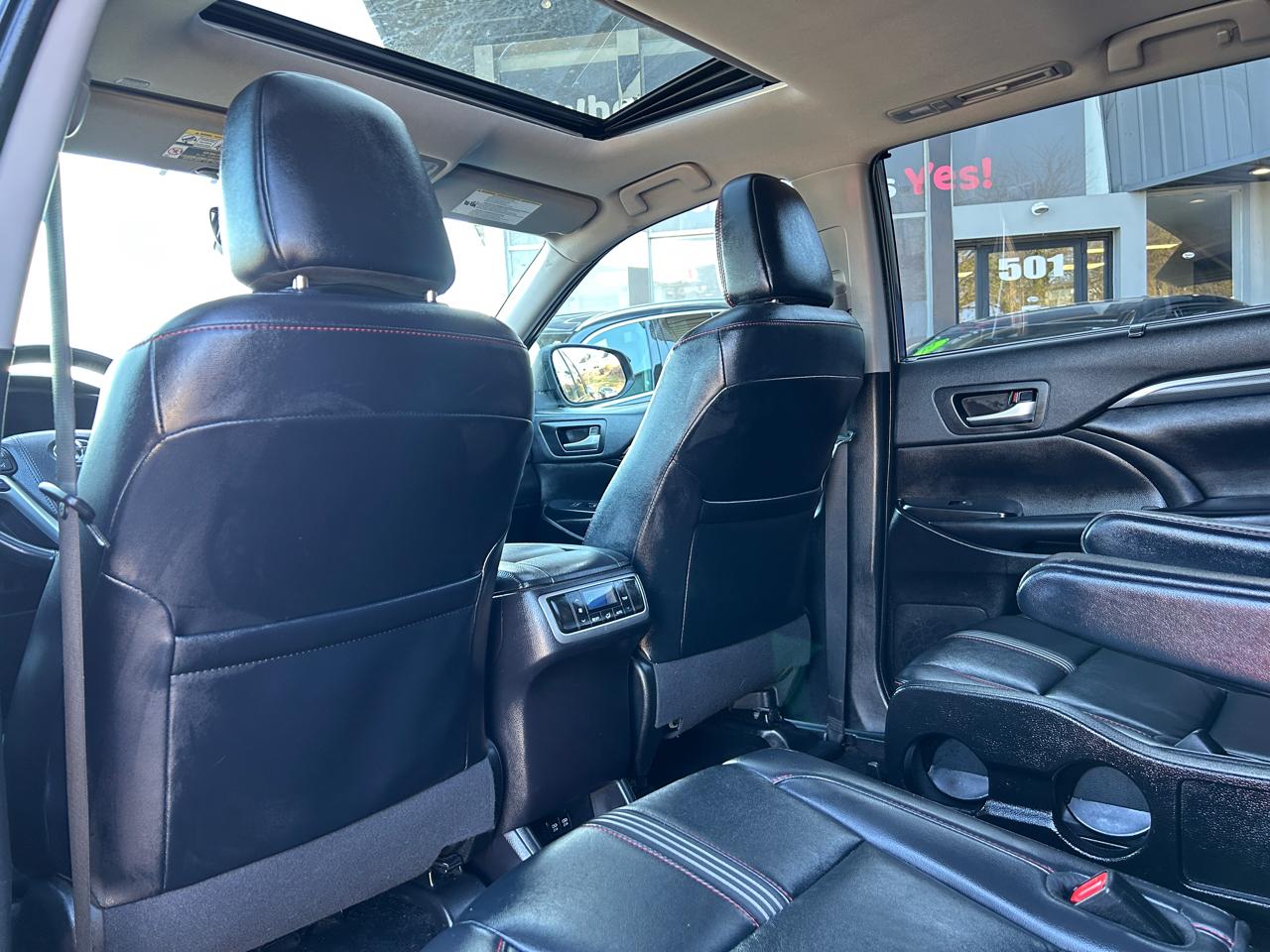 Toyota Highlander XLE V6 AWD (Natl) 2019