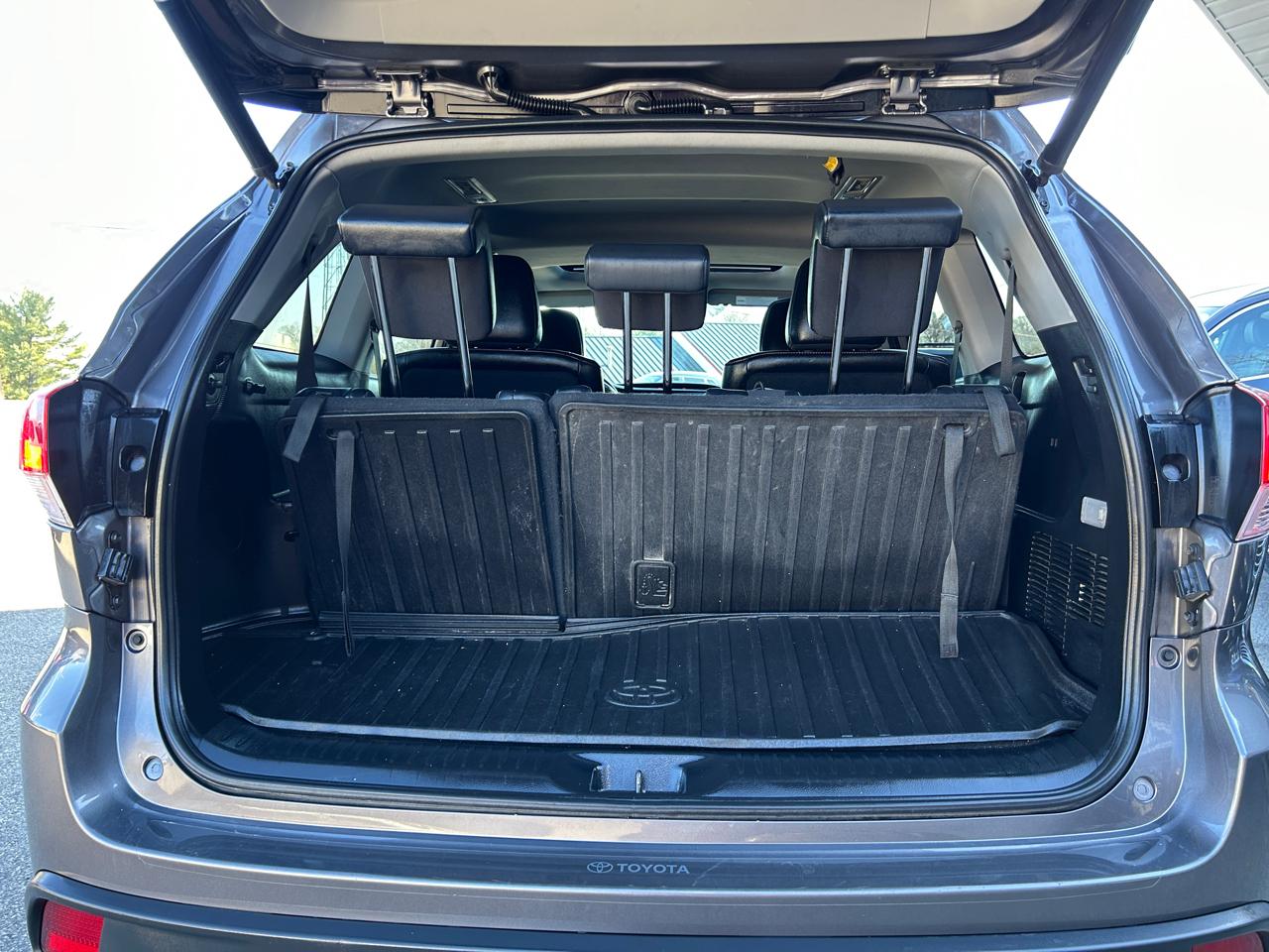 Toyota Highlander XLE V6 AWD (Natl) 2019