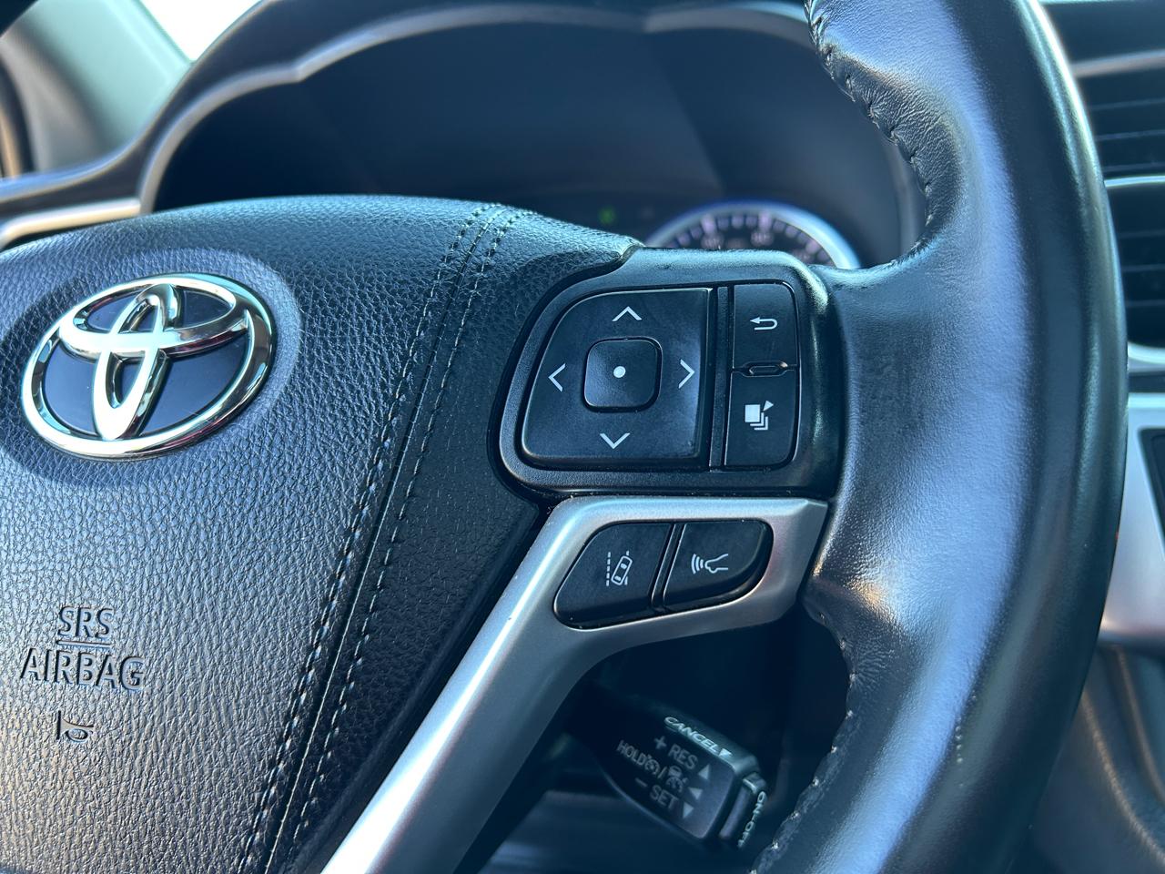 Toyota Highlander XLE V6 AWD (Natl) 2019