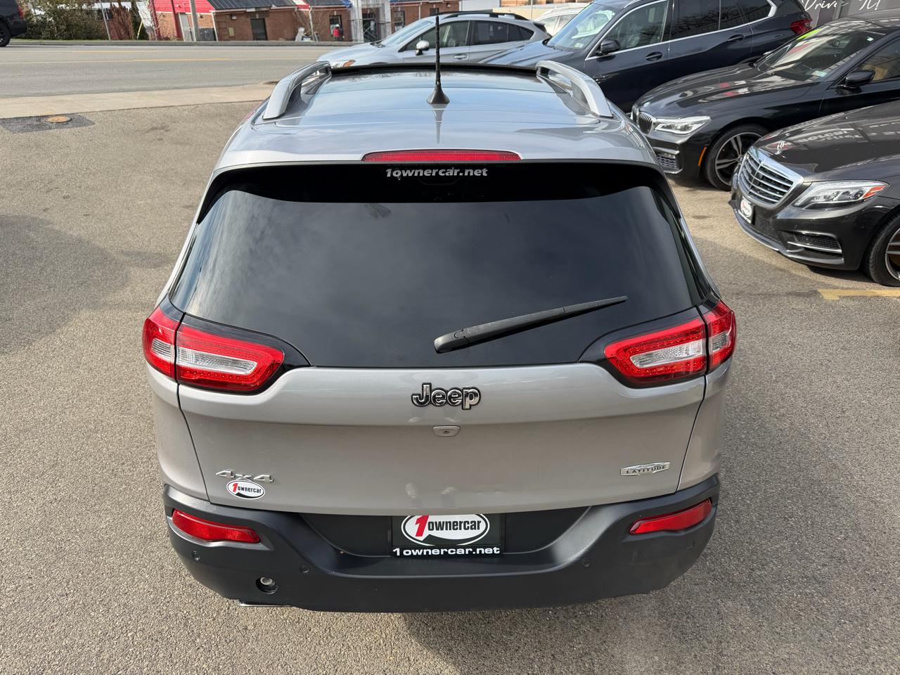 Jeep Cherokee 4WD 4dr Latitude 2016