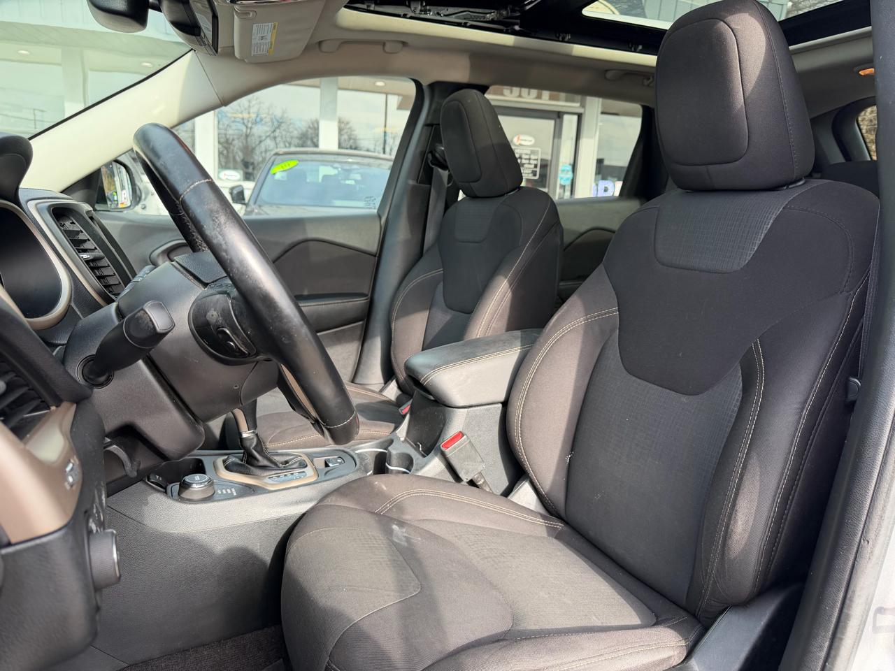 Jeep Cherokee 4WD 4dr Latitude 2016