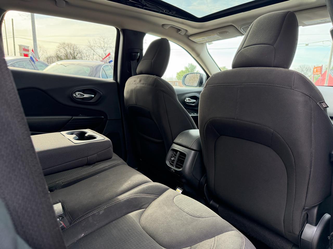 Jeep Cherokee 4WD 4dr Latitude 2016