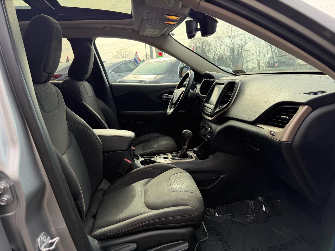 Jeep Cherokee 4WD 4dr Latitude 2016