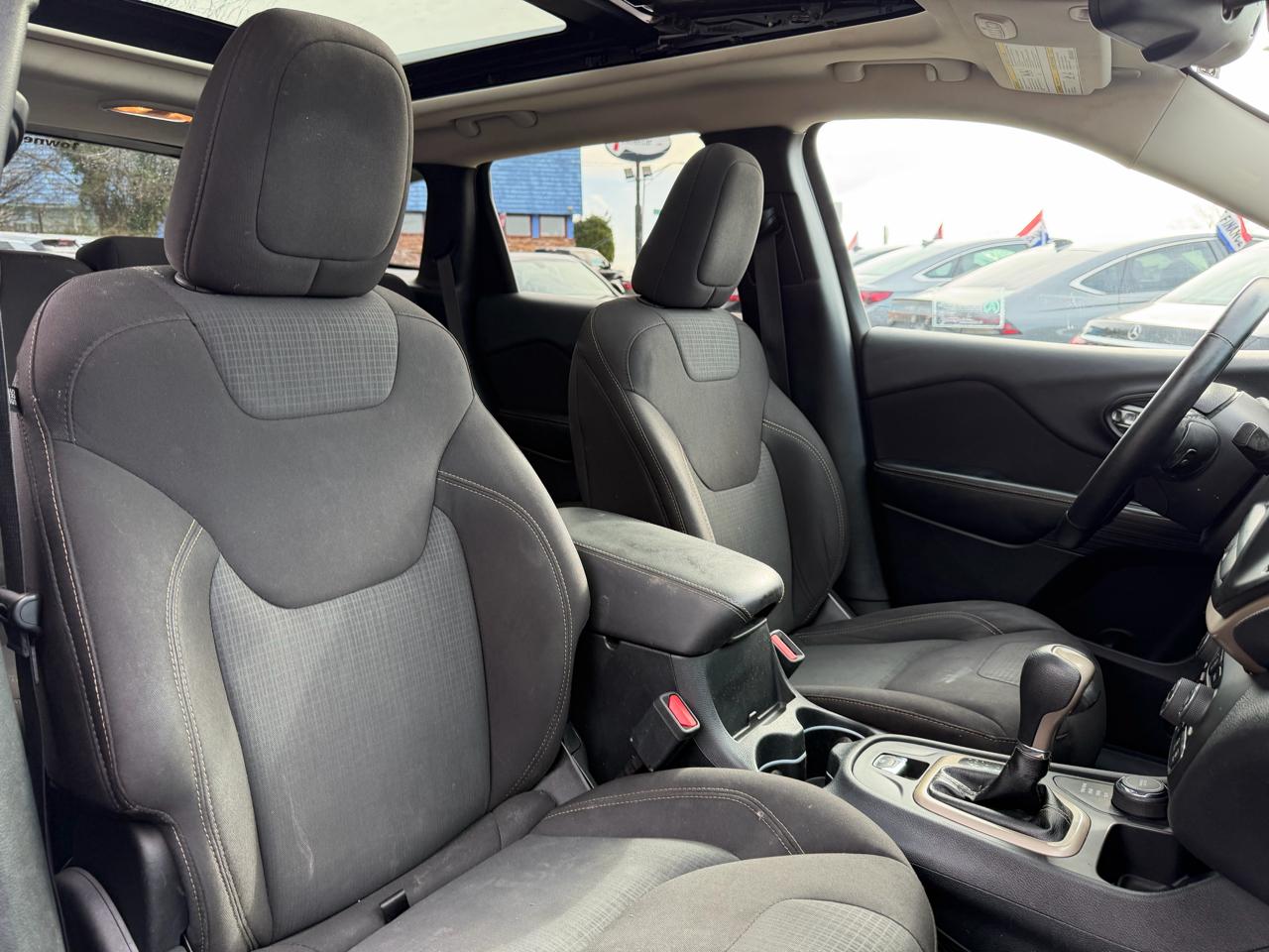 Jeep Cherokee 4WD 4dr Latitude 2016