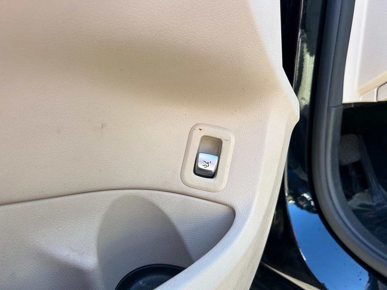 Mercedes-Benz C-Class 4dr Sdn C 300 4MATIC 2015