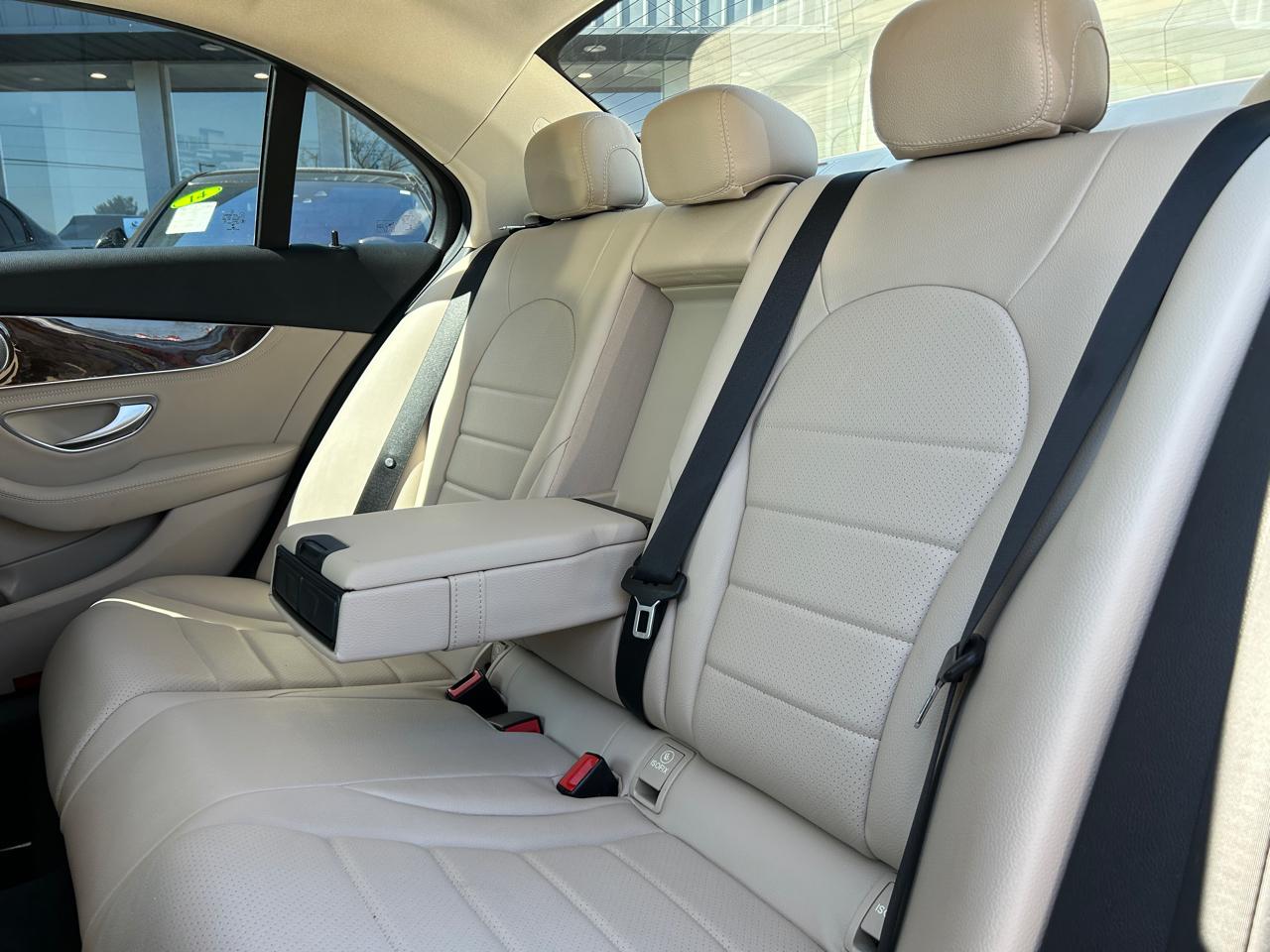 Mercedes-Benz C-Class 4dr Sdn C 300 4MATIC 2015