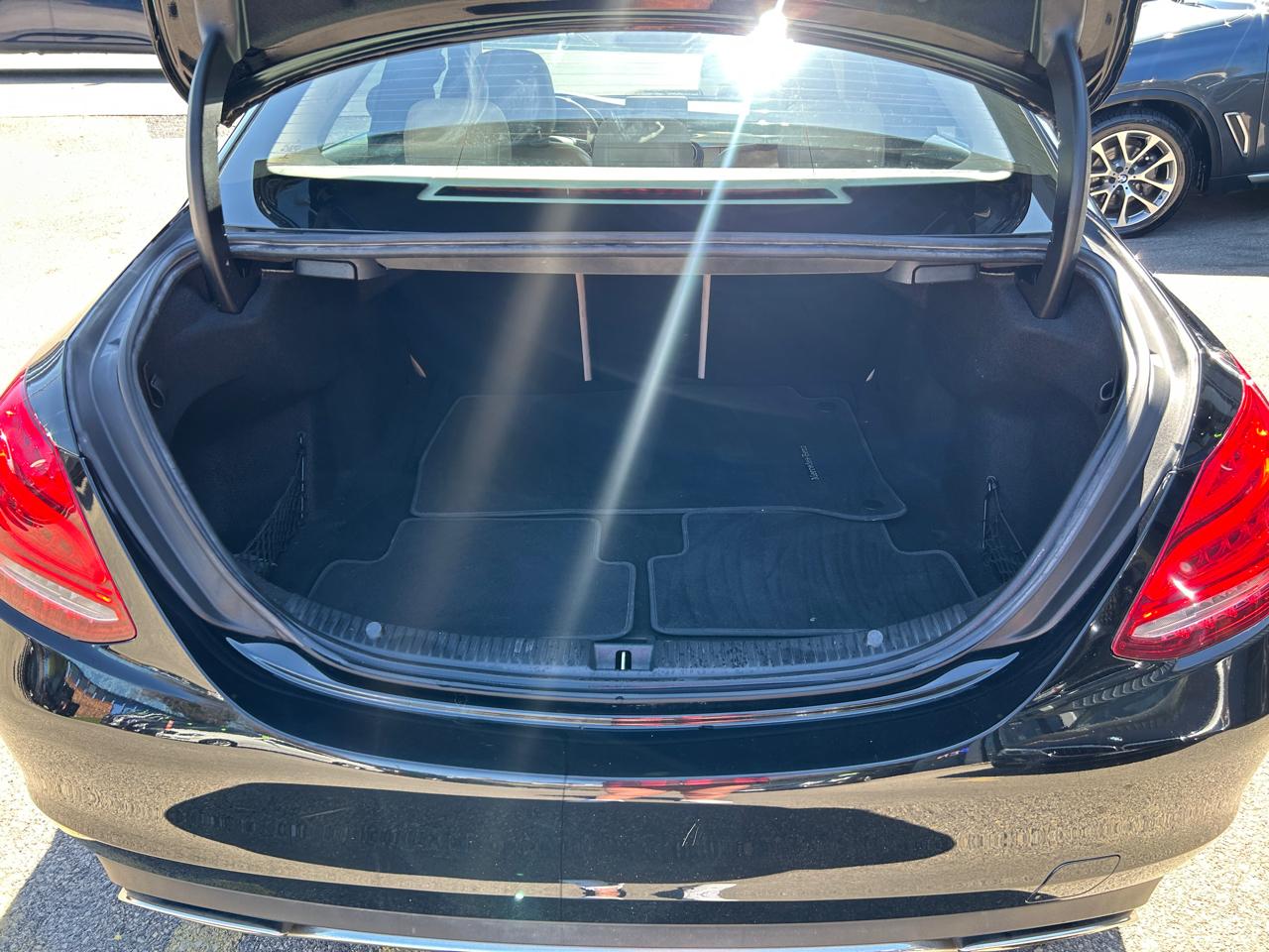 Mercedes-Benz C-Class 4dr Sdn C 300 4MATIC 2015