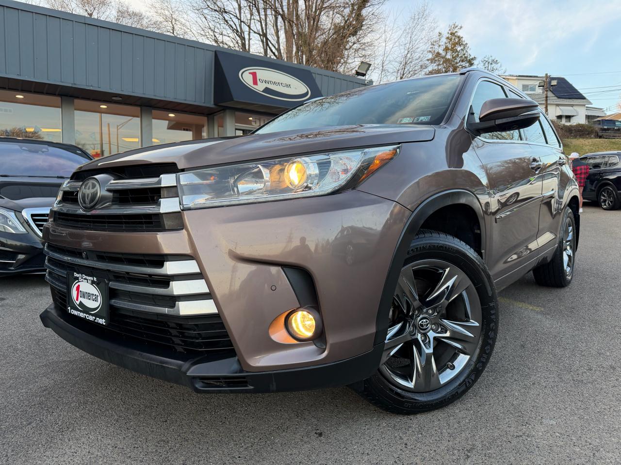 Toyota Highlander Limited V6 AWD (Natl) 2017