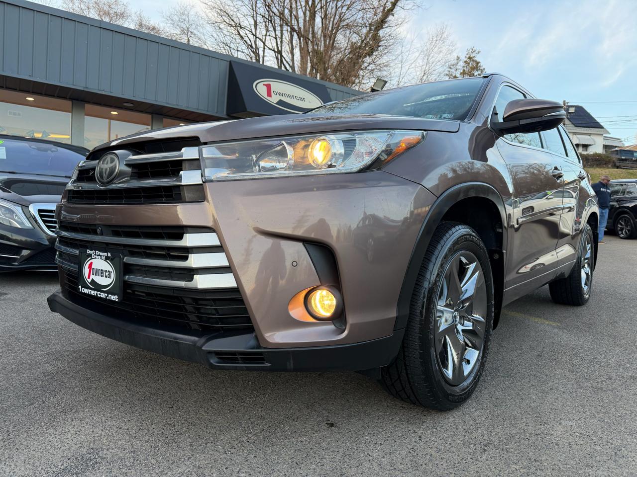 Toyota Highlander Limited V6 AWD (Natl) 2017
