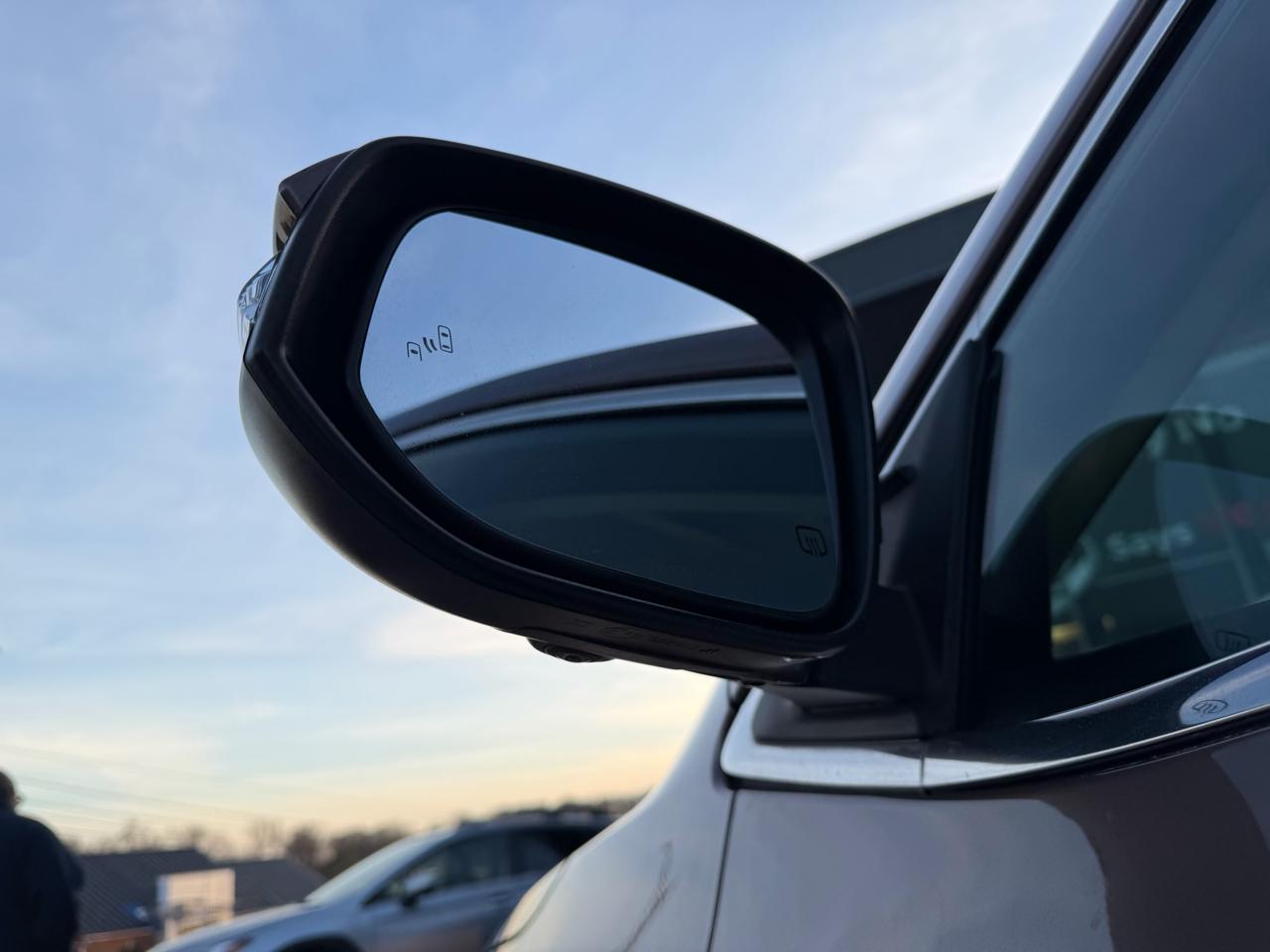 Toyota Highlander Limited V6 AWD (Natl) 2017