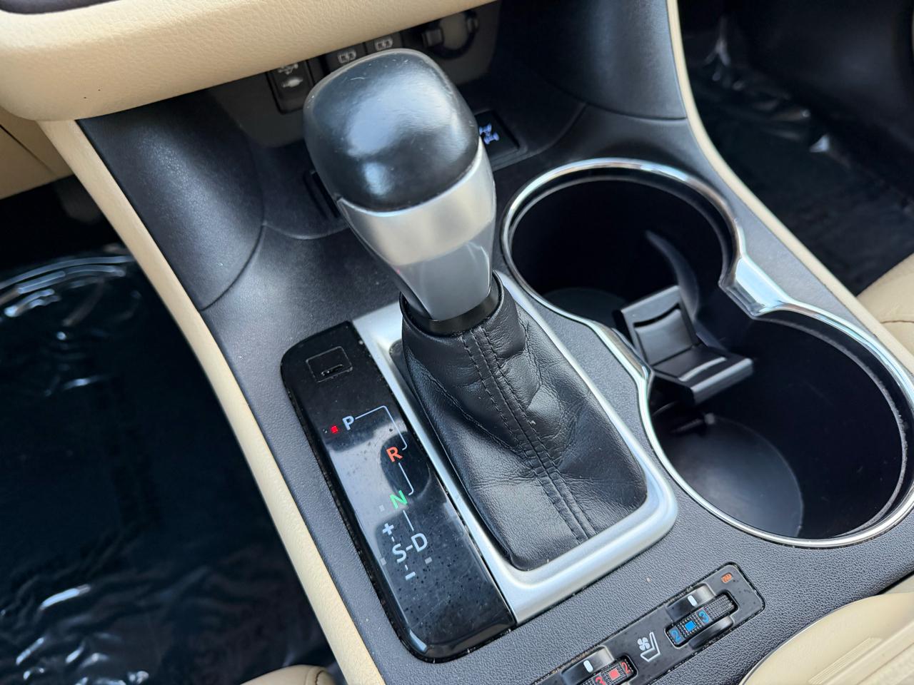 Toyota Highlander Limited V6 AWD (Natl) 2017