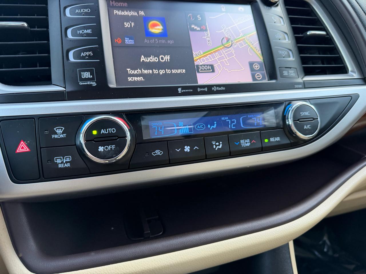 Toyota Highlander Limited V6 AWD (Natl) 2017