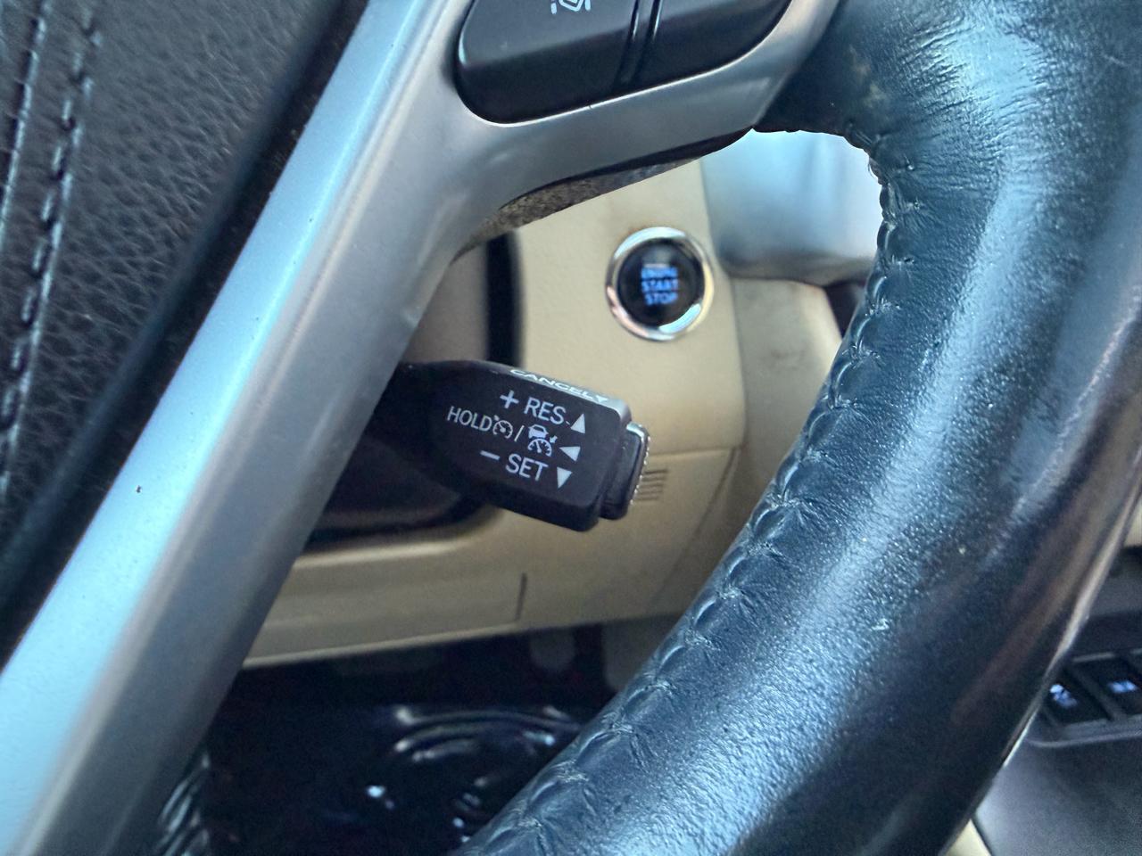 Toyota Highlander Limited V6 AWD (Natl) 2017