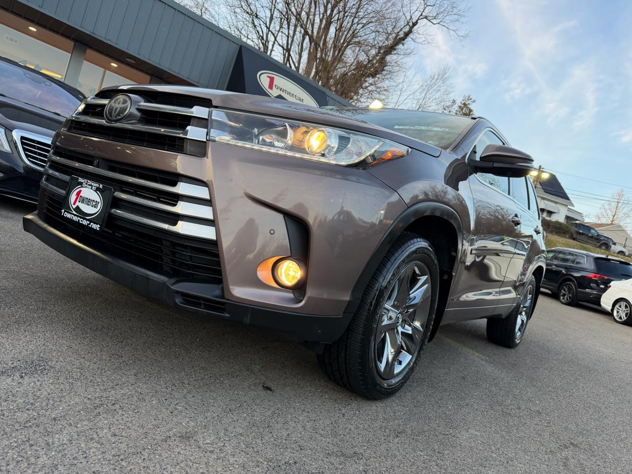 Toyota Highlander Limited V6 AWD (Natl) 2017
