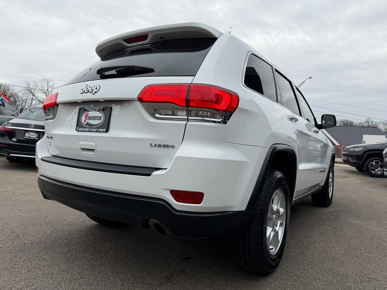 Jeep Grand Cherokee 4WD 4dr Laredo 2016