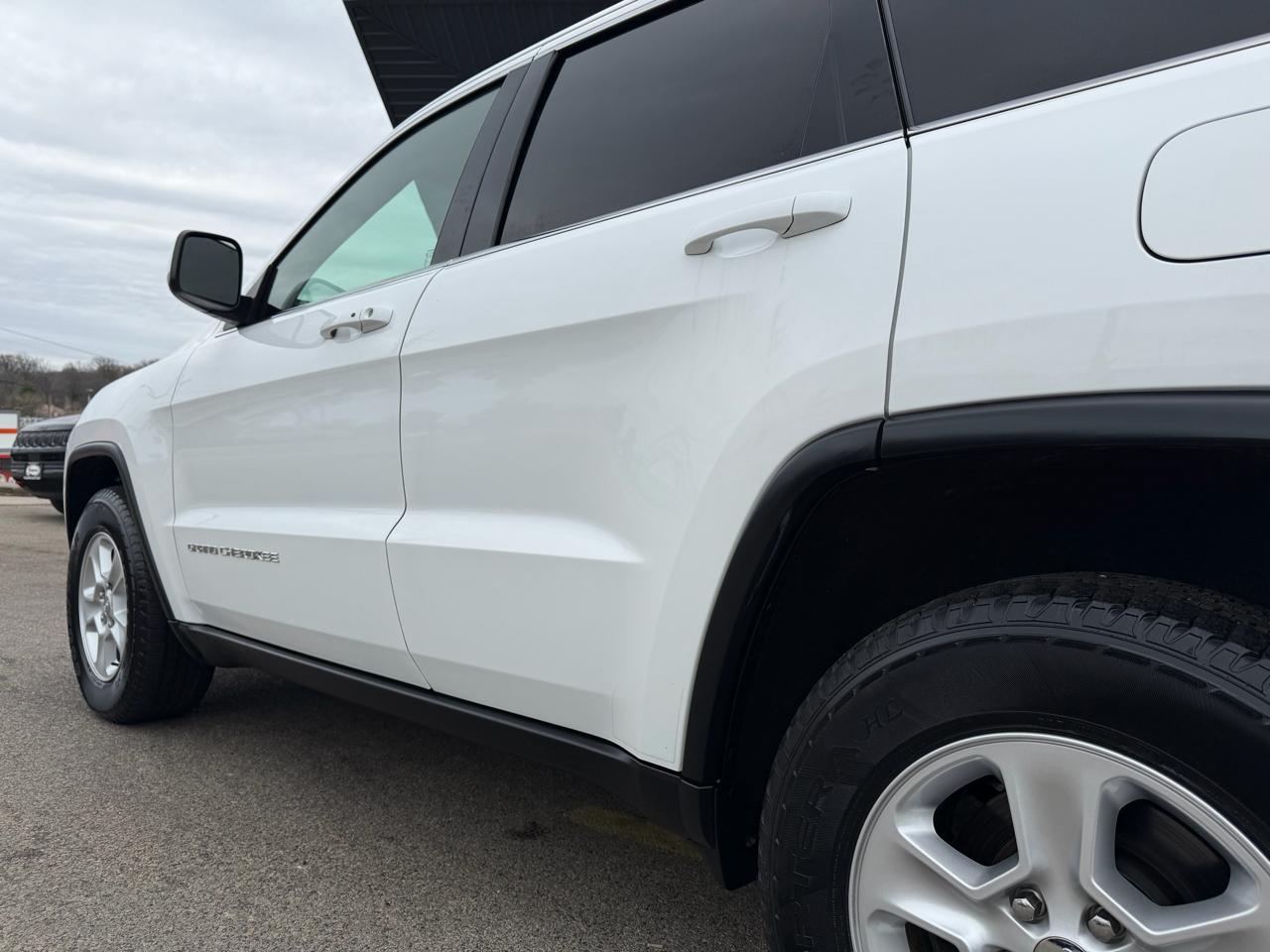 Jeep Grand Cherokee 4WD 4dr Laredo 2016