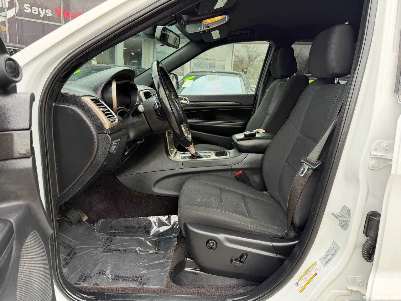 Jeep Grand Cherokee 4WD 4dr Laredo 2016