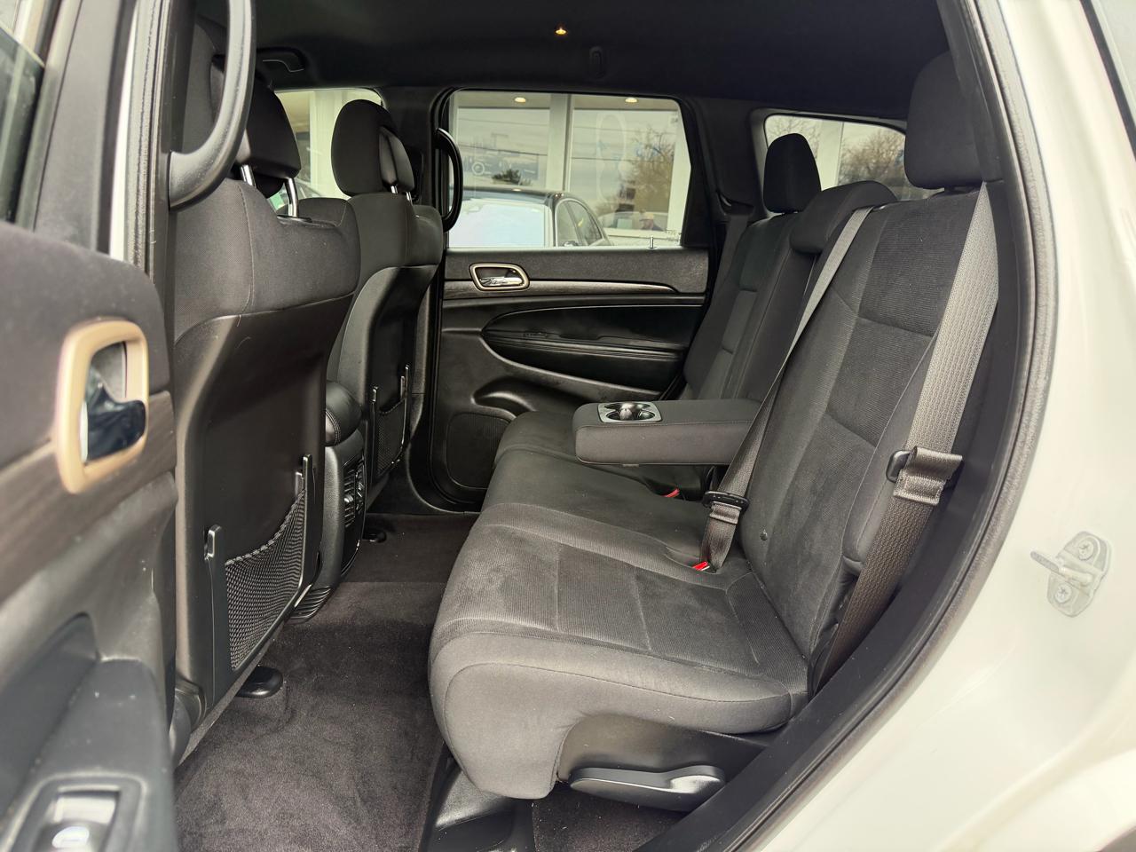 Jeep Grand Cherokee 4WD 4dr Laredo 2016