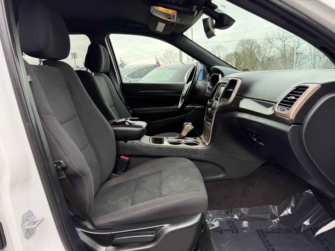 Jeep Grand Cherokee 4WD 4dr Laredo 2016