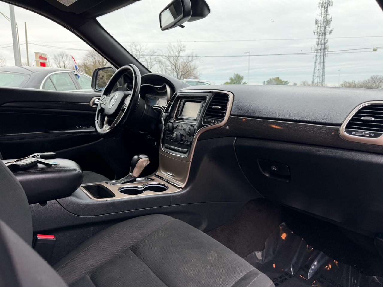 Jeep Grand Cherokee 4WD 4dr Laredo 2016