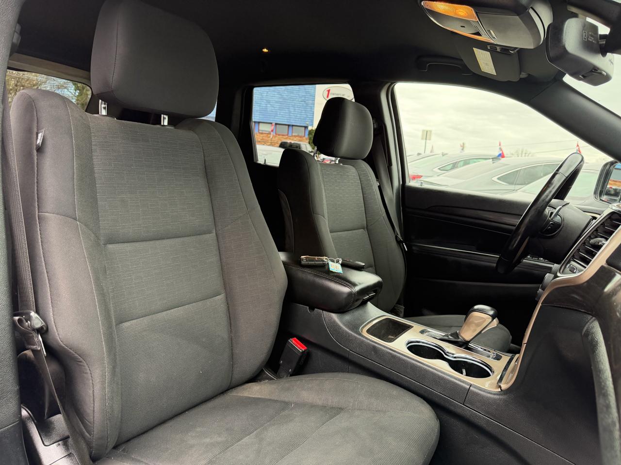 Jeep Grand Cherokee 4WD 4dr Laredo 2016