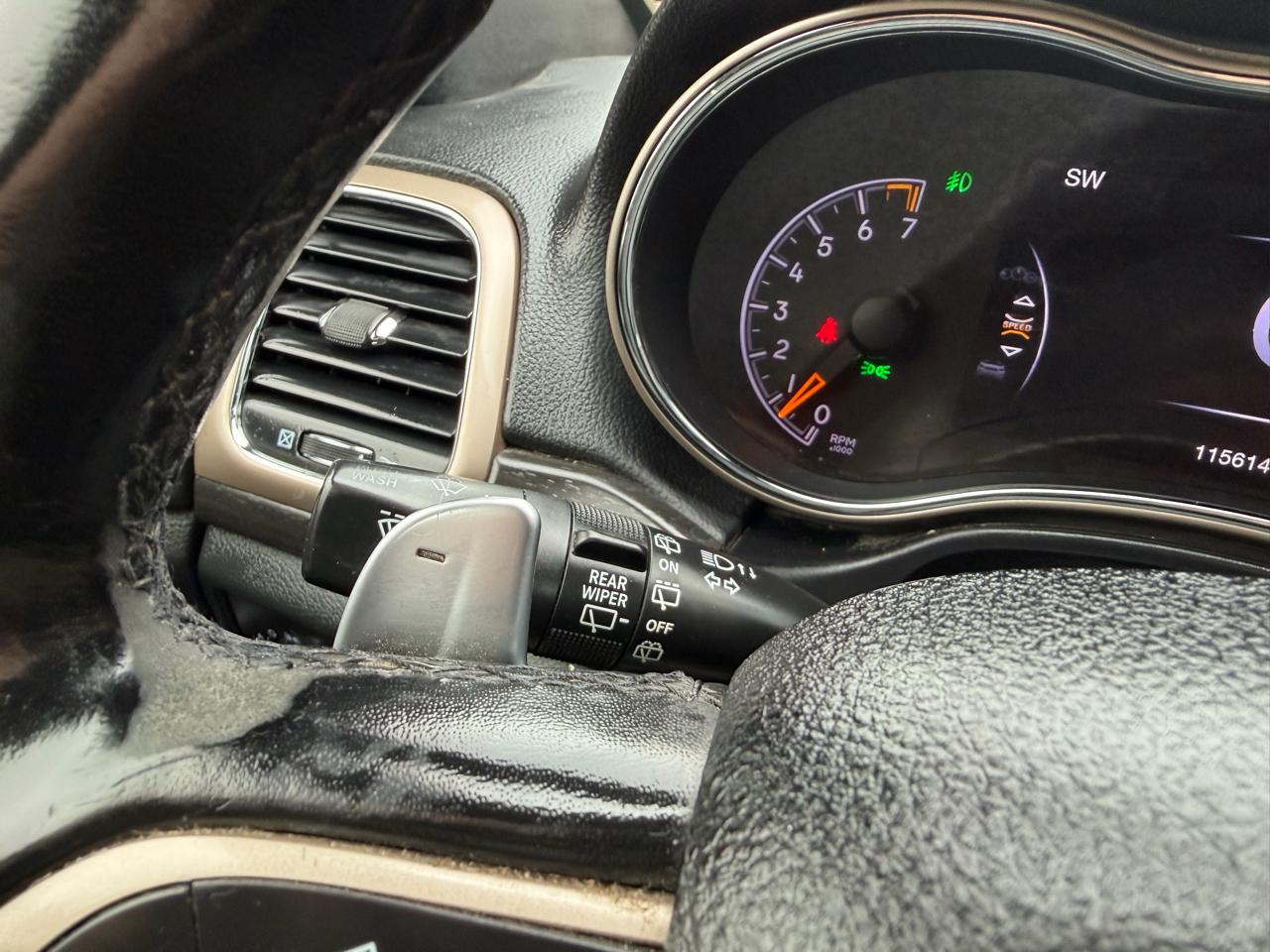 Jeep Grand Cherokee 4WD 4dr Laredo 2016