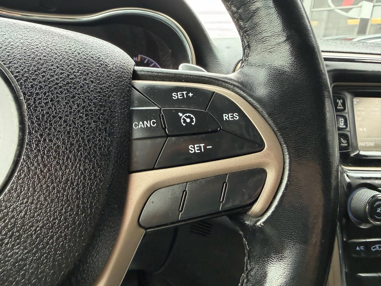 Jeep Grand Cherokee 4WD 4dr Laredo 2016