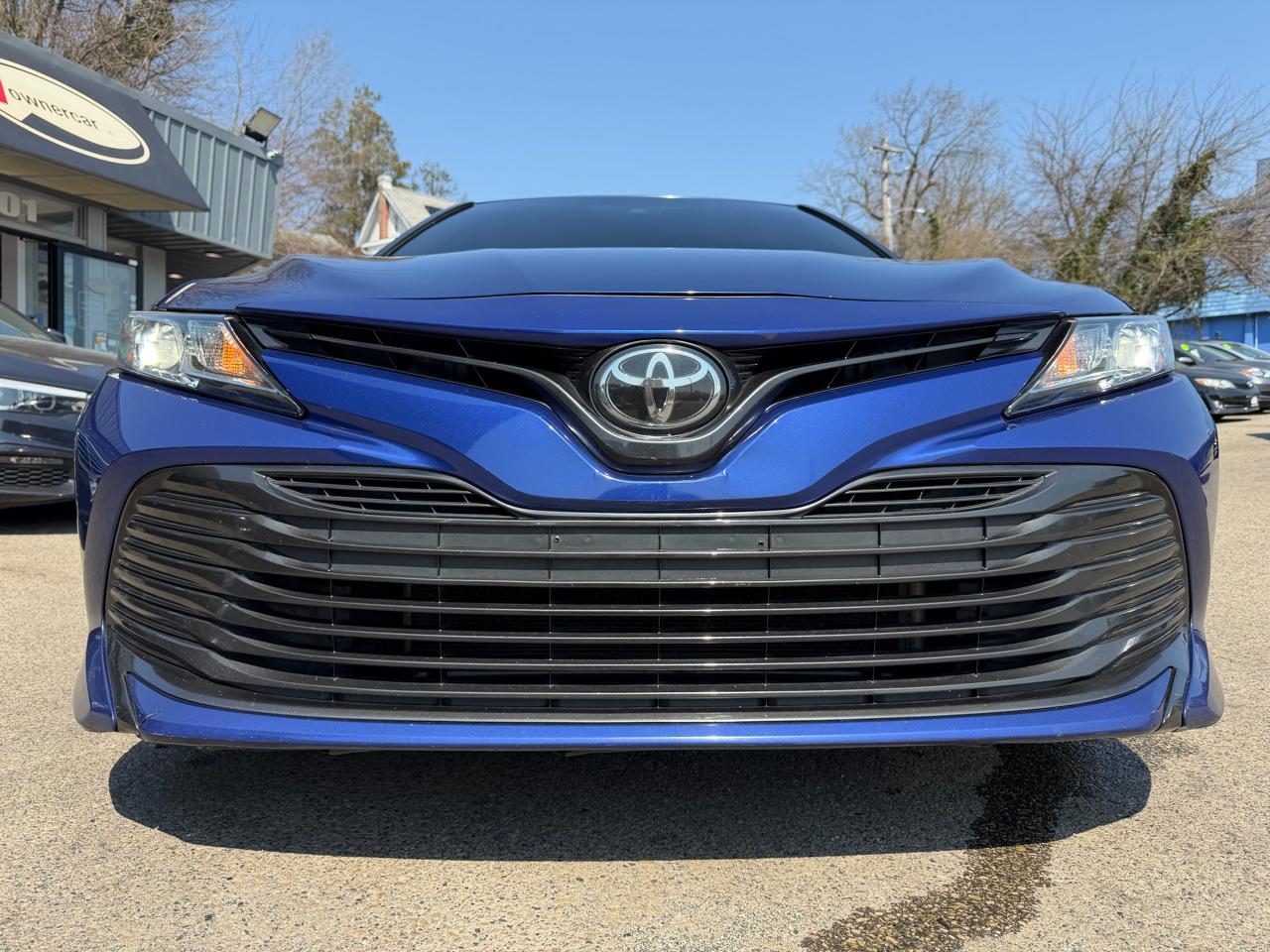 Toyota Camry XLE Auto (Natl) 2018