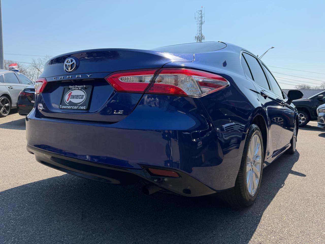 Toyota Camry XLE Auto (Natl) 2018