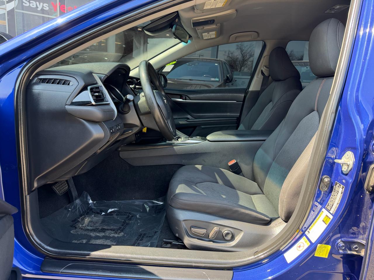 Toyota Camry XLE Auto (Natl) 2018