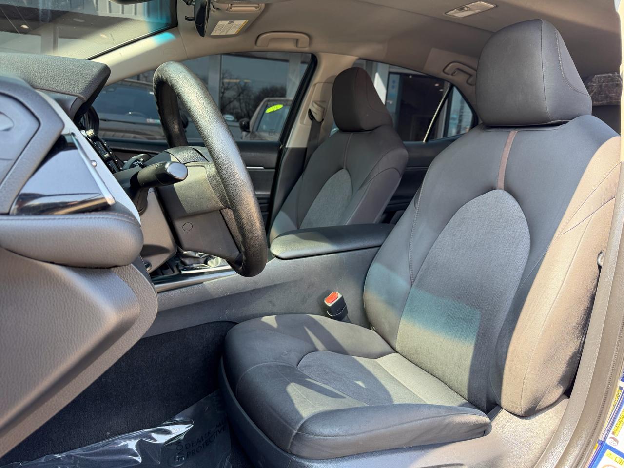 Toyota Camry XLE Auto (Natl) 2018