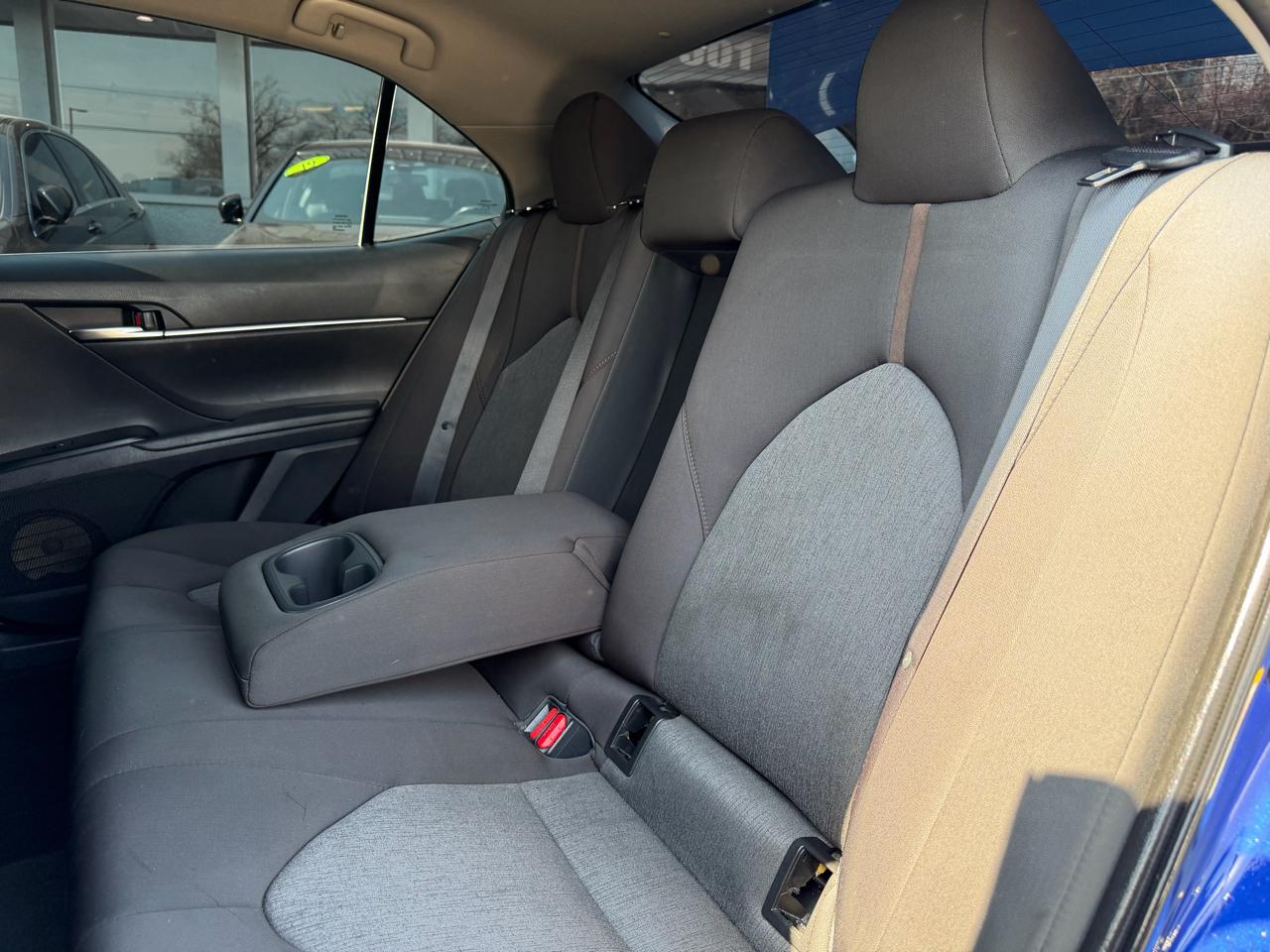 Toyota Camry XLE Auto (Natl) 2018