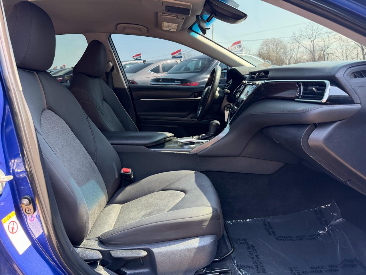 Toyota Camry XLE Auto (Natl) 2018