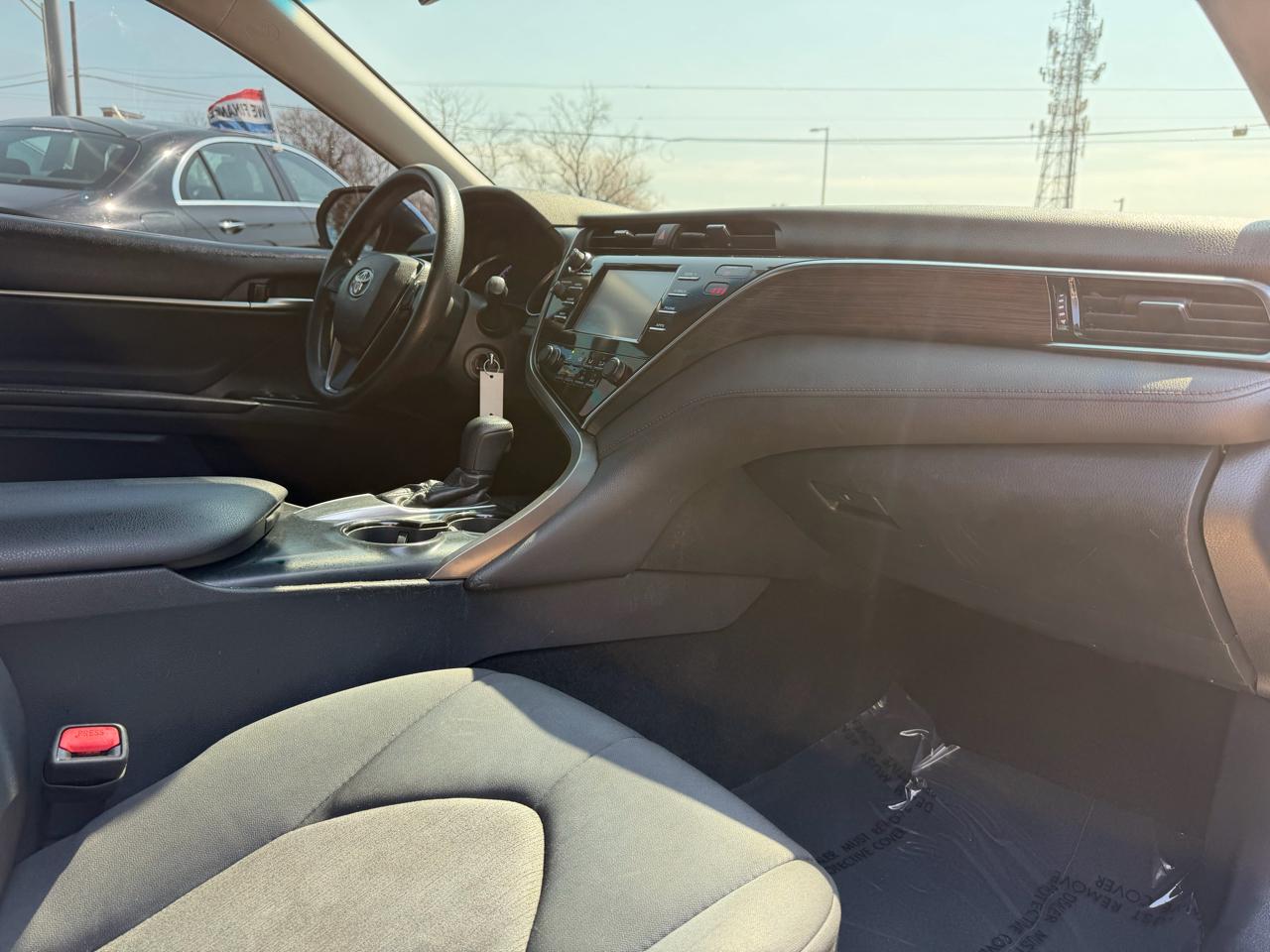 Toyota Camry XLE Auto (Natl) 2018