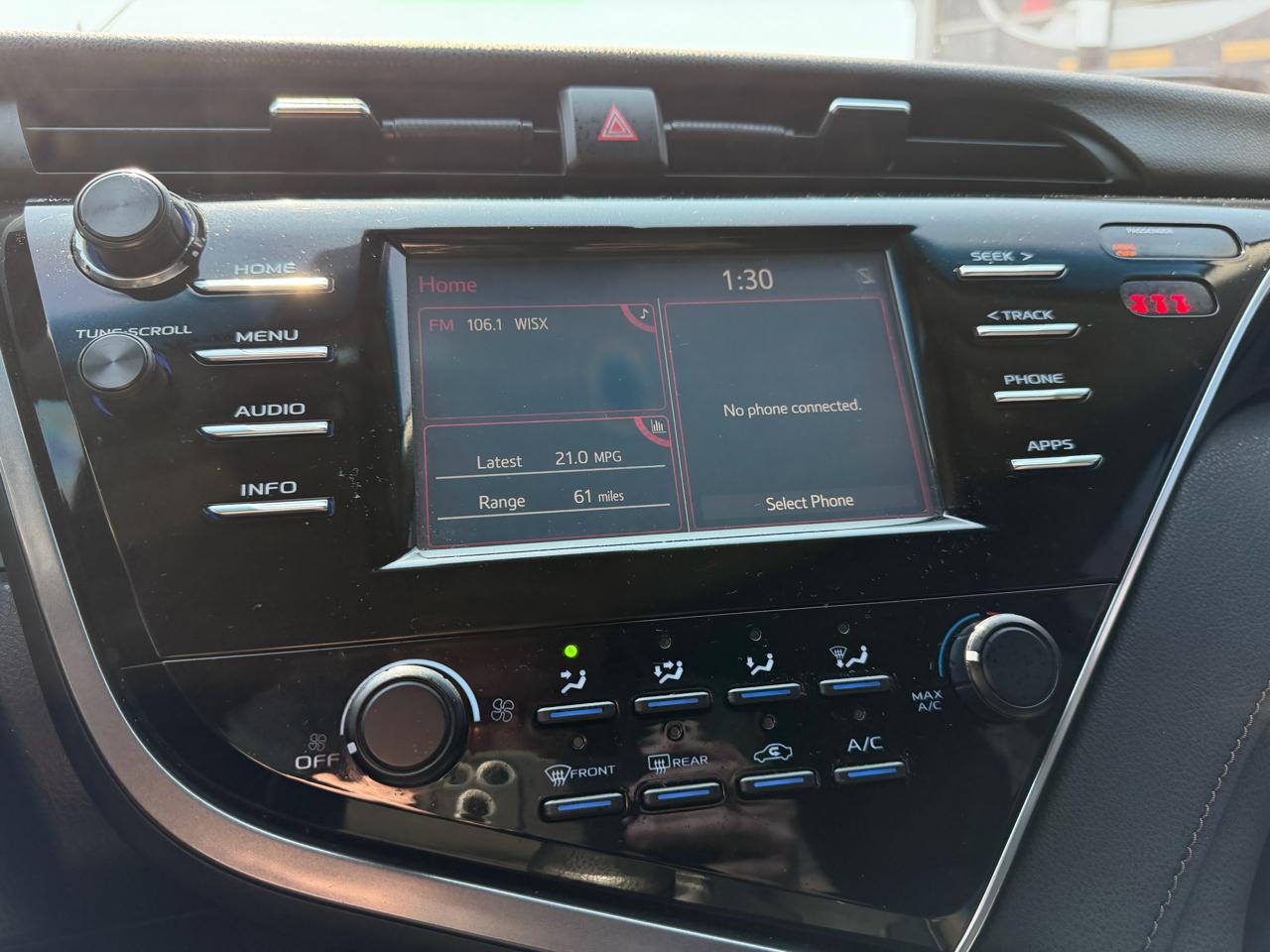 Toyota Camry XLE Auto (Natl) 2018