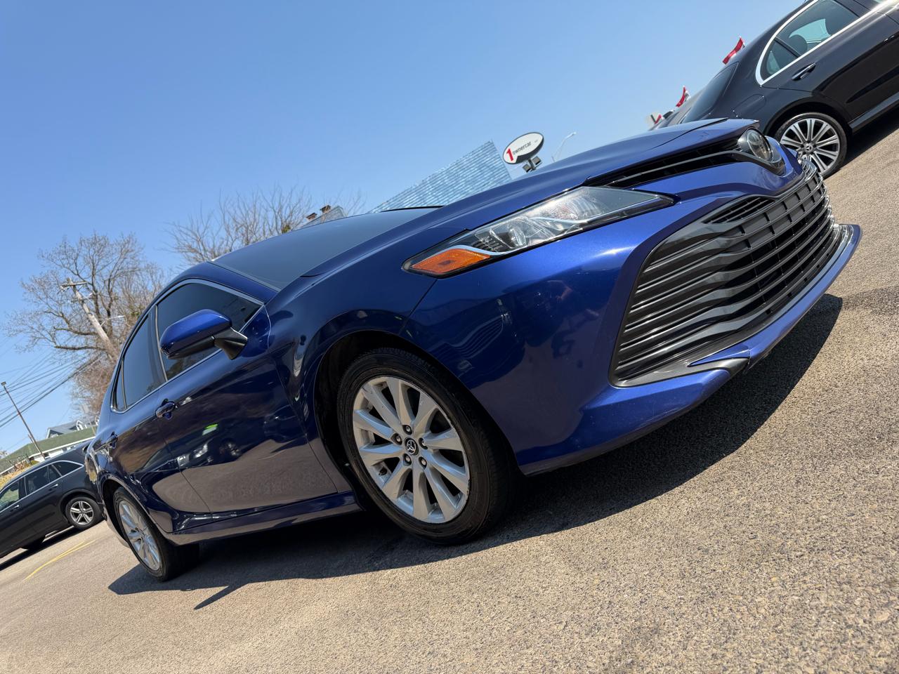 Toyota Camry XLE Auto (Natl) 2018