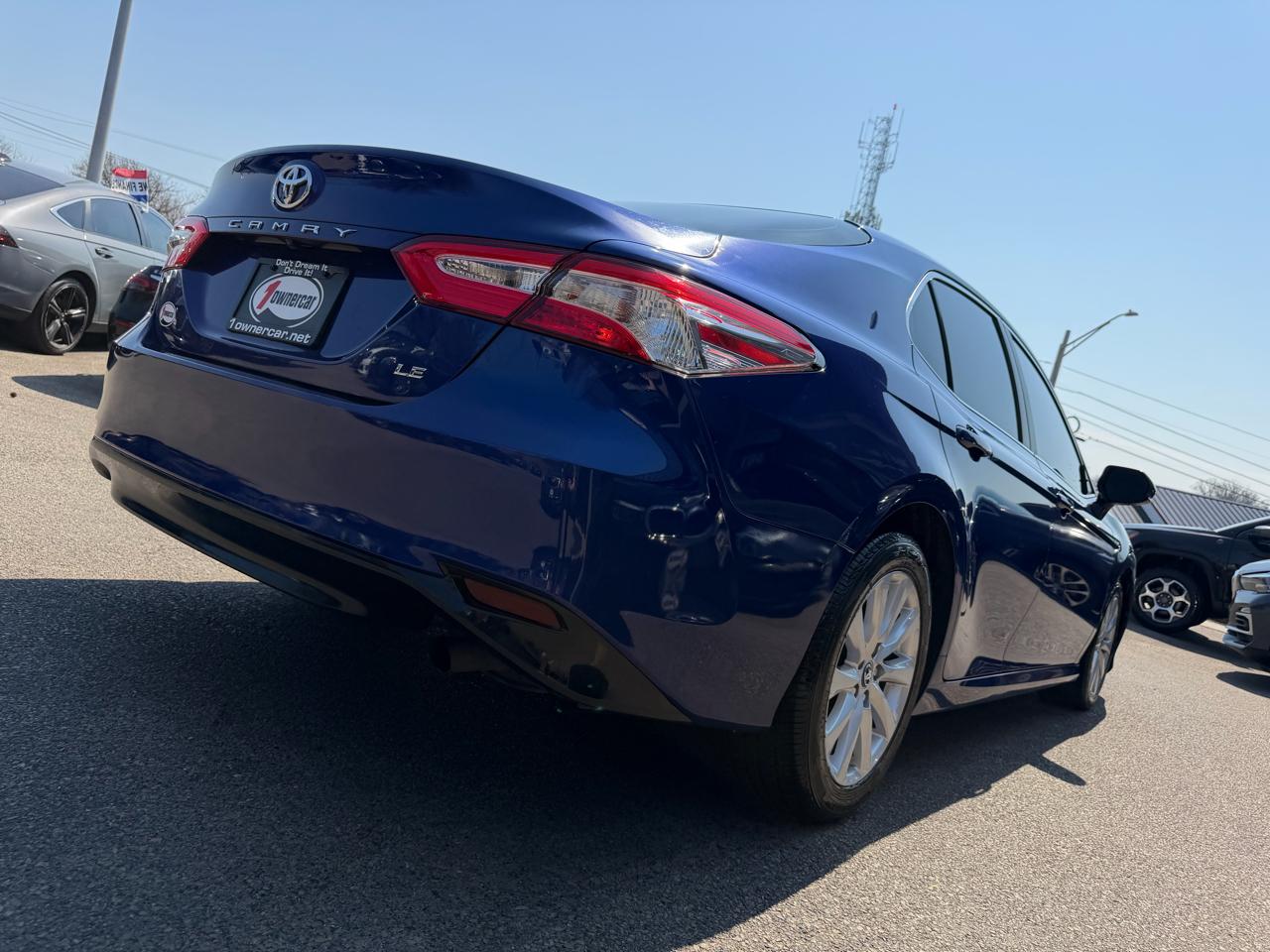 Toyota Camry XLE Auto (Natl) 2018