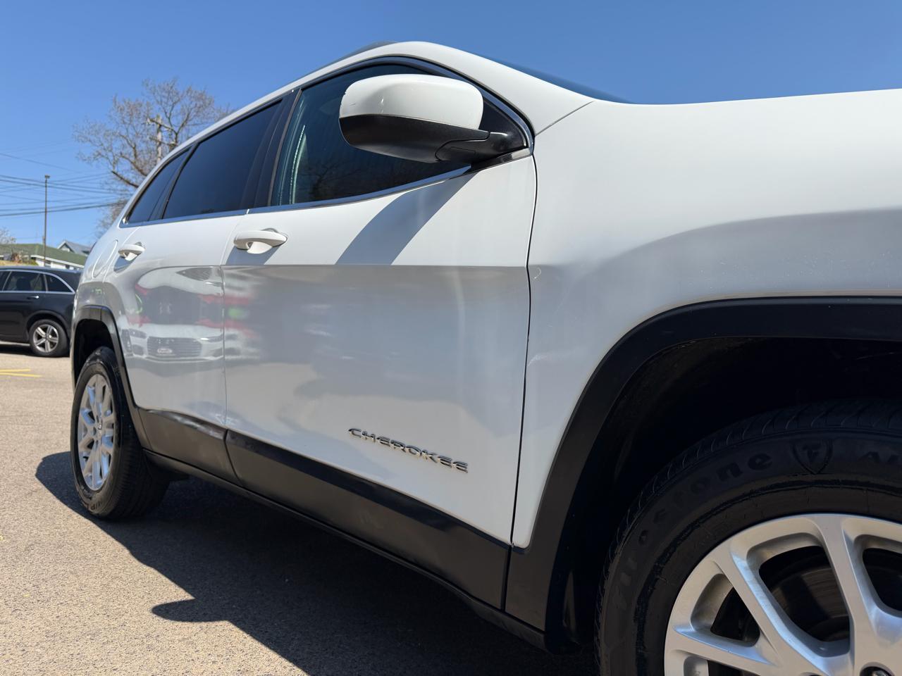 Jeep Cherokee 4WD 4dr Latitude 2015