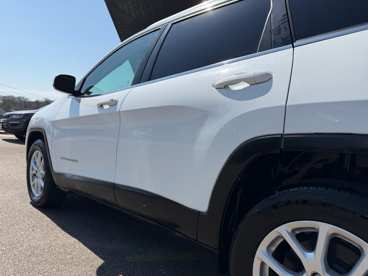 Jeep Cherokee 4WD 4dr Latitude 2015