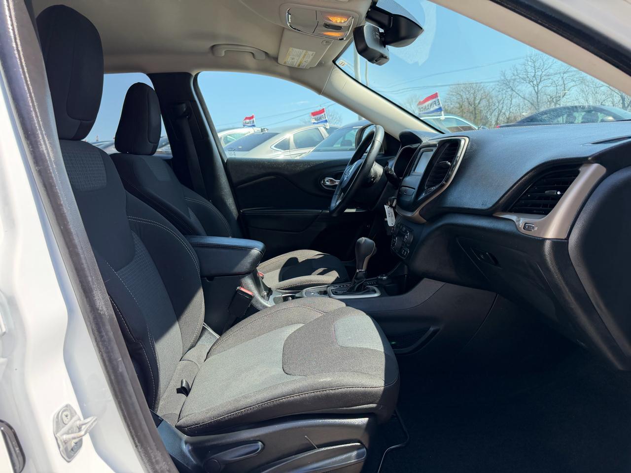 Jeep Cherokee 4WD 4dr Latitude 2015