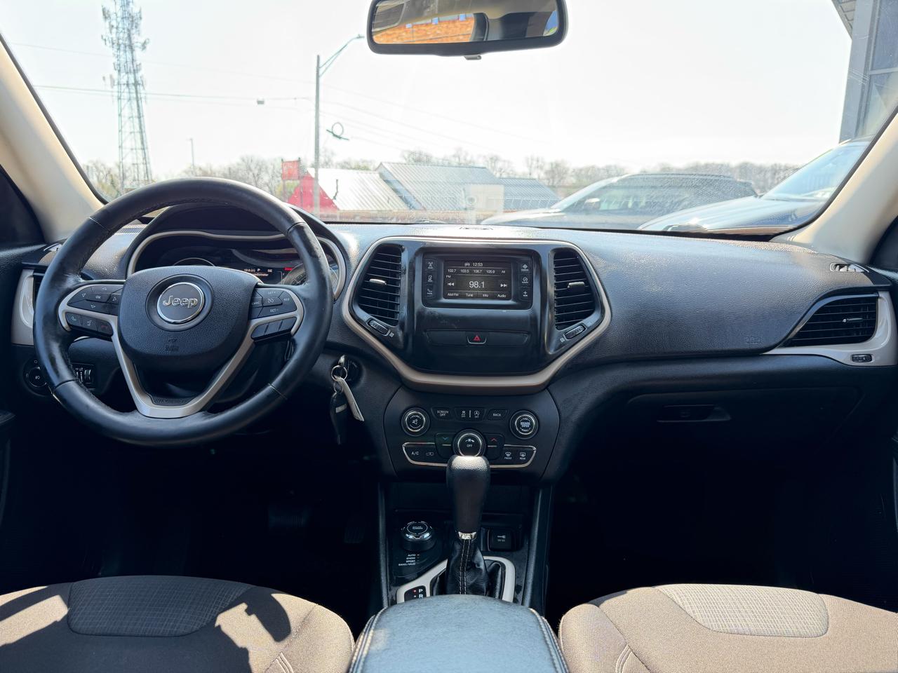 Jeep Cherokee 4WD 4dr Latitude 2015