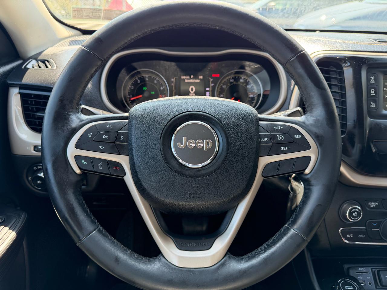 Jeep Cherokee 4WD 4dr Latitude 2015