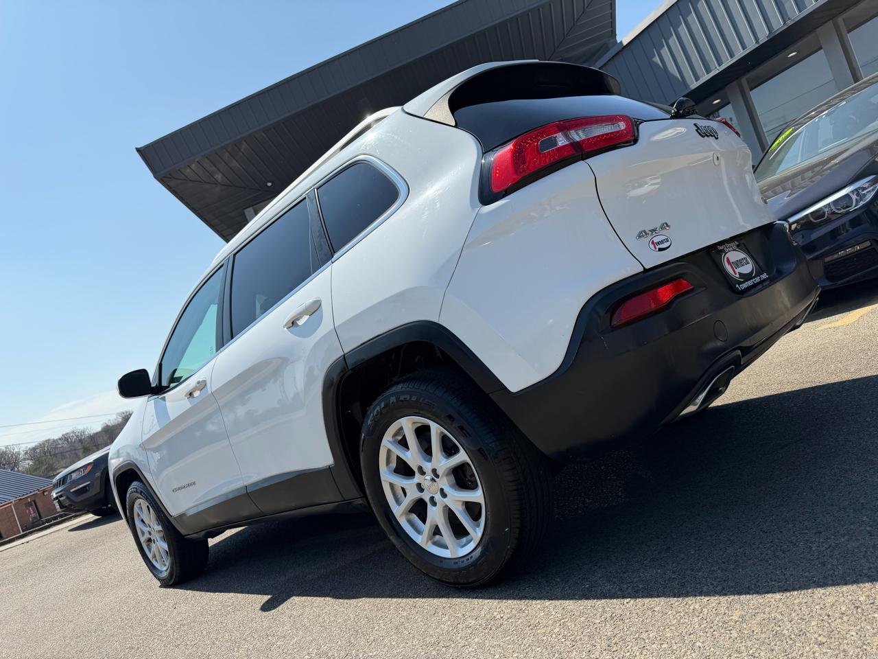 Jeep Cherokee 4WD 4dr Latitude 2015