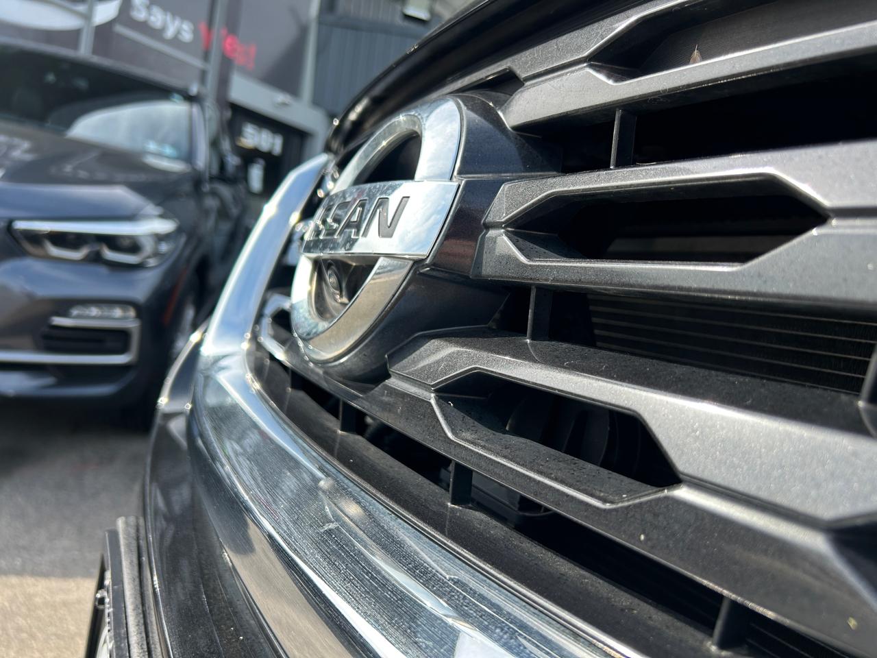 Nissan Pathfinder 4x4 SL 2019