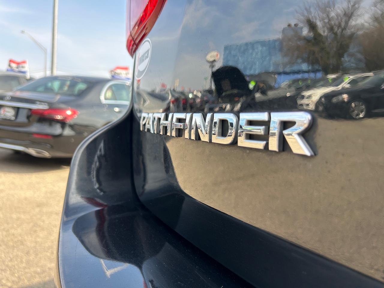 Nissan Pathfinder 4x4 SL 2019