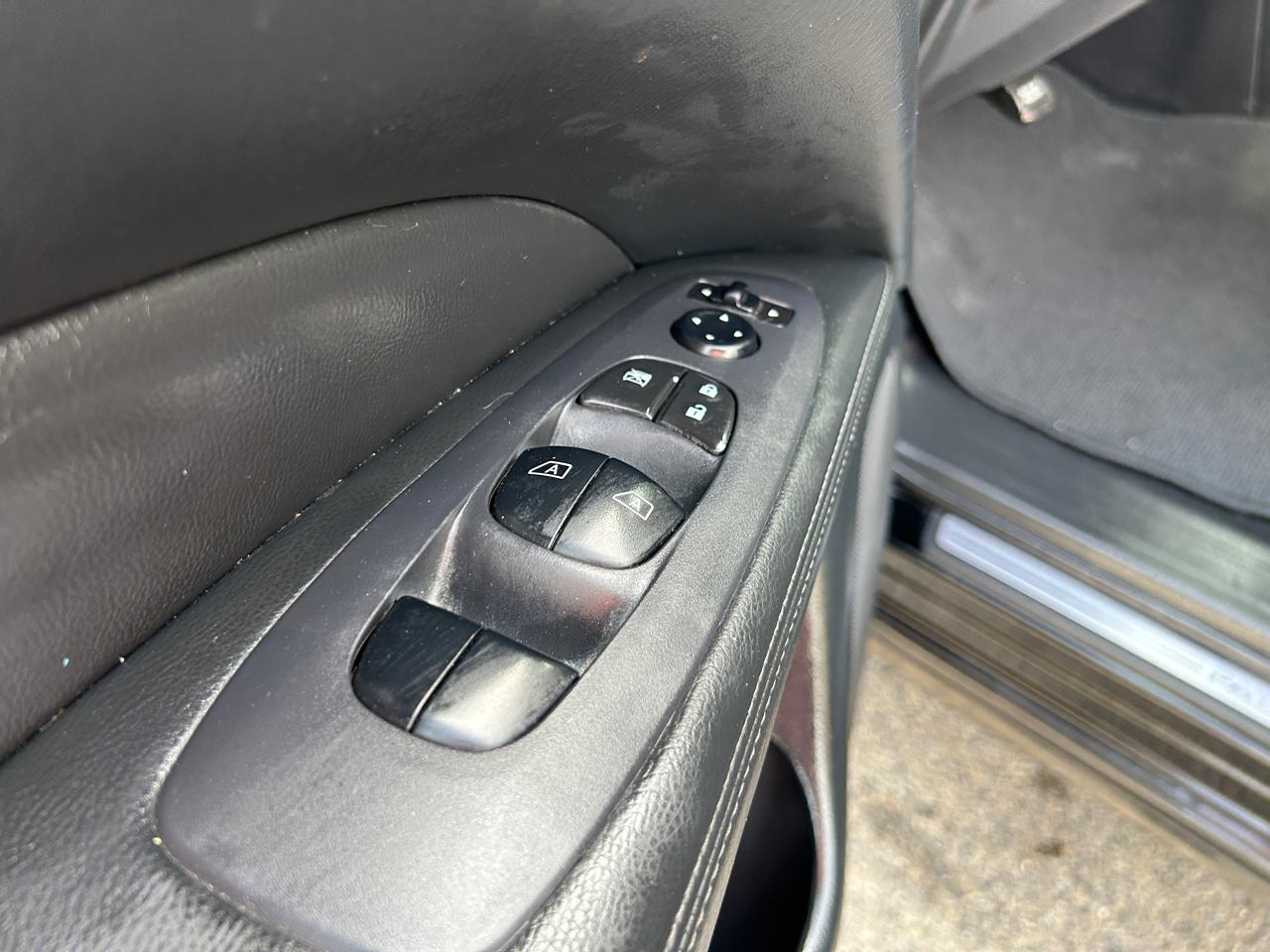 Nissan Pathfinder 4x4 SL 2019